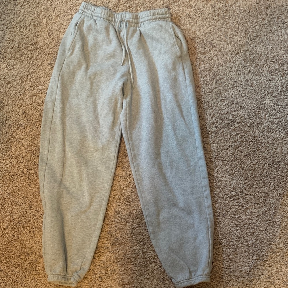 Old Navy Heather Gray Fleece Joggers